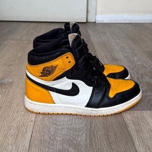 Air Jordan 1 High “Taxi” Men Size 7.5
